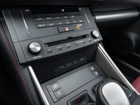 Used 2016 Lexus IS 200t image 49