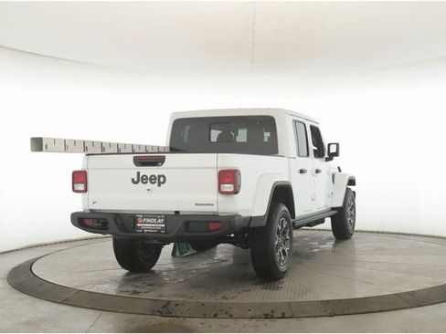 New 2026 Jeep Gladiator Sport image 7