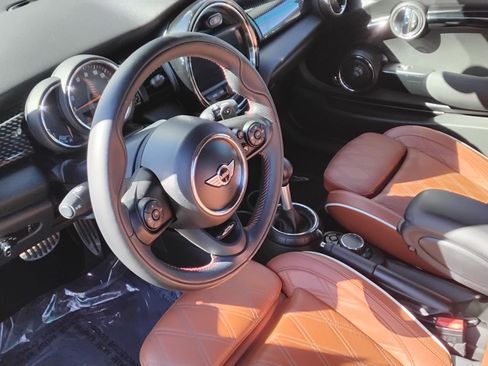 Used 2017 MINI Cooper S image 17