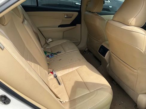 Used 2015 Toyota Camry XLE image 8