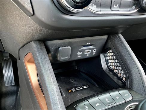 Used 2022 Chevrolet TrailBlazer ACTIV w/ Sun and Liftgate Package AWD/4WD image 16