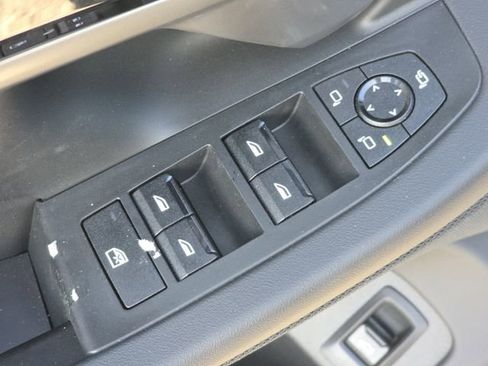 New 2025 BMW 530i w/ Premium Package image 19