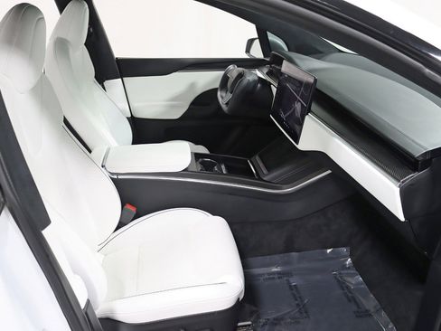 Used 2022 Tesla Model X Plaid image 35