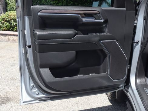 Used 2024 Chevrolet Silverado 1500 LT RWD image 18