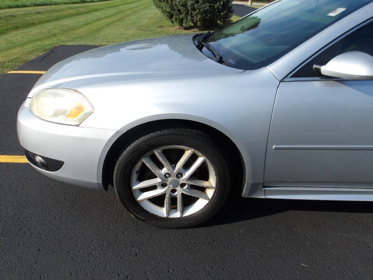 Used 2013 Chevrolet Impala LTZ FWD image 30