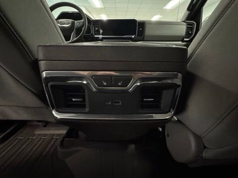 New 2026 GMC Sierra 1500 SLT w/ SLT Premium Plus Package AWD/4WD image 9