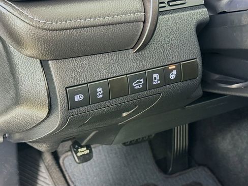Used 2024 Toyota Camry SE FWD image 12
