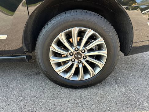Used 2024 Lincoln Navigator L 4WD image 14