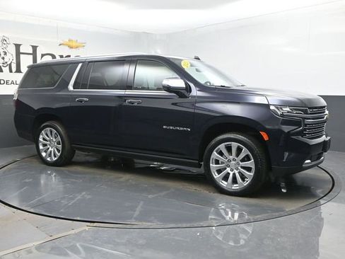 Certified 2023 Chevrolet Suburban Premier w/ Advanced Technology Package image 6