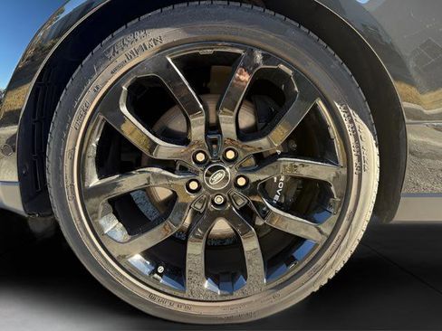 Used 2022 Land Rover Range Rover P525 Westminster Edition image 9