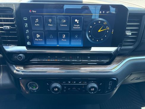Used 2024 Chevrolet Silverado 1500 LT AWD/4WD image 19