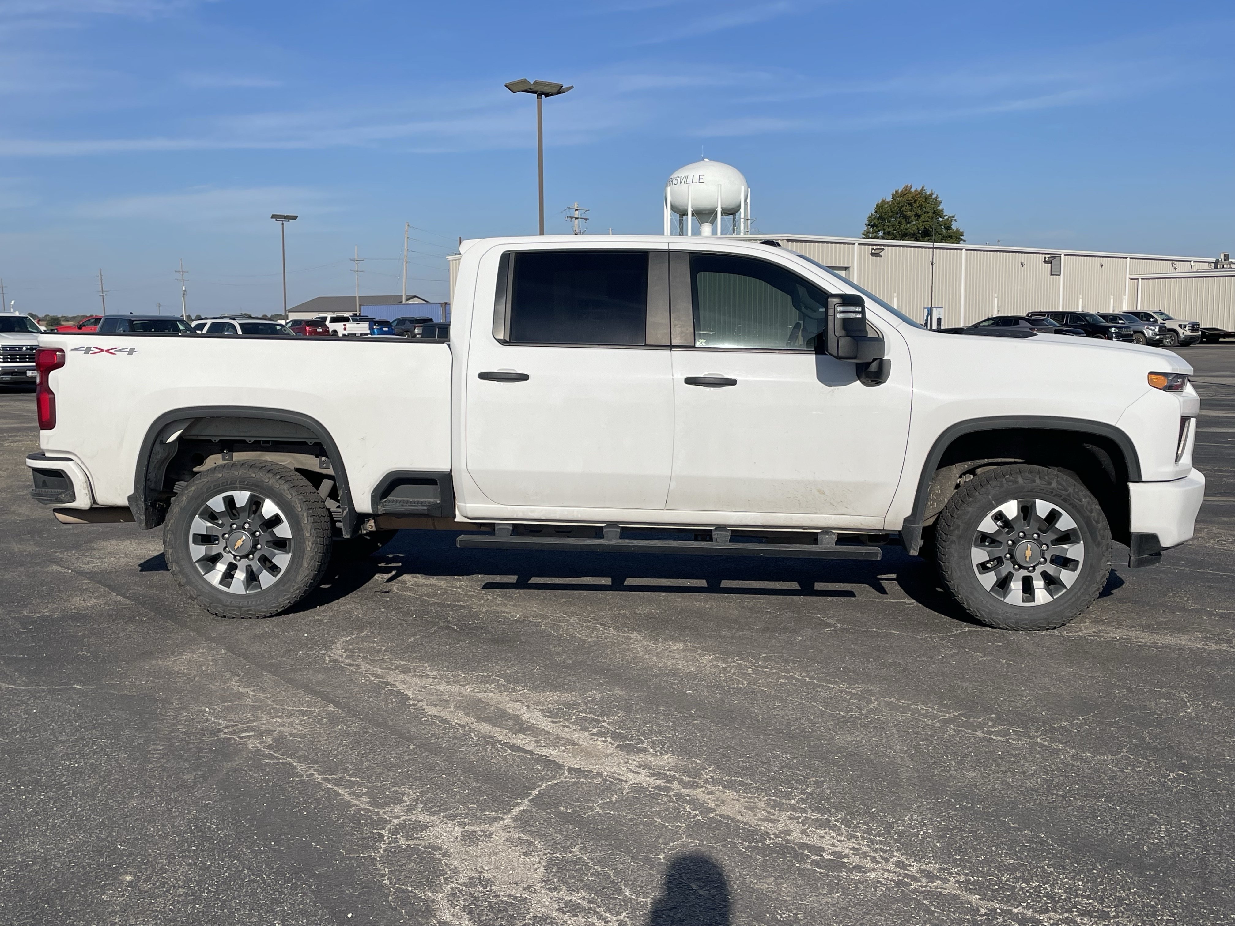 Used 2021 Chevrolet Silverado 2500 Custom w/ Custom Value Package AWD/4WD image 2