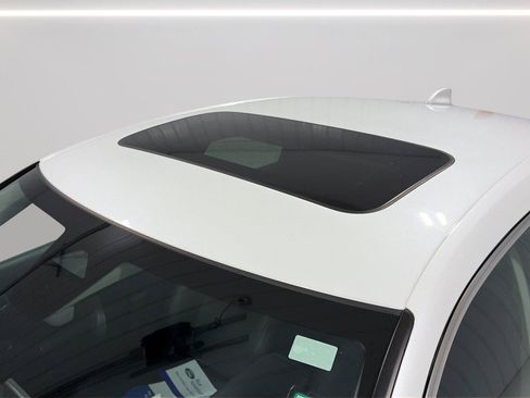 Used 2024 Honda Civic EX-L image 28