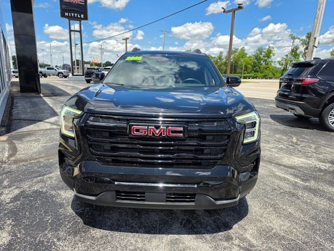 Used 2025 GMC Terrain Elevation w/ Elevation Premium Package AWD/4WD image 2