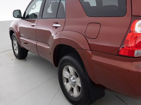 Used 2007 Toyota 4Runner SR5 AWD/4WD image 13