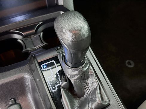 Used 2022 Toyota Tacoma SR image 19