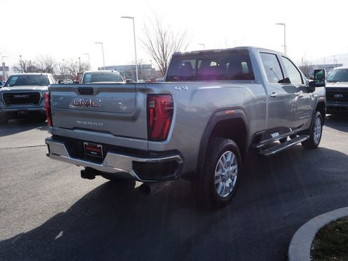 Used 2024 GMC Sierra 2500 SLT w/ SLT Premium Package image 5