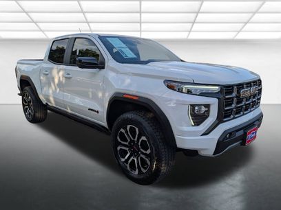 Used 2025 GMC Canyon AT4 w/ Nightfall Edition