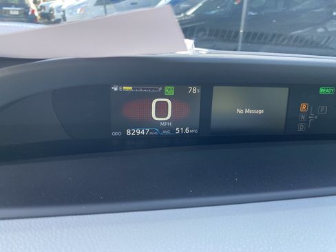 Used 2021 Toyota Prius XLE w/ Advanced Technology Package FWD image 25