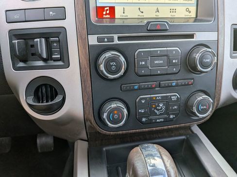 Used 2017 Ford Expedition King Ranch image 25