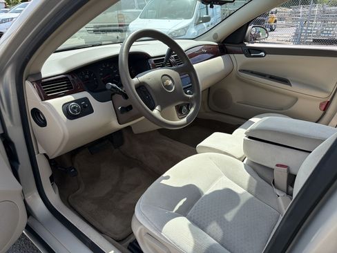 Used 2008 Chevrolet Impala LS FWD image 6