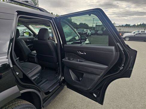 New 2026 Nissan Pathfinder SL w/ SL Premium Package AWD/4WD image 37