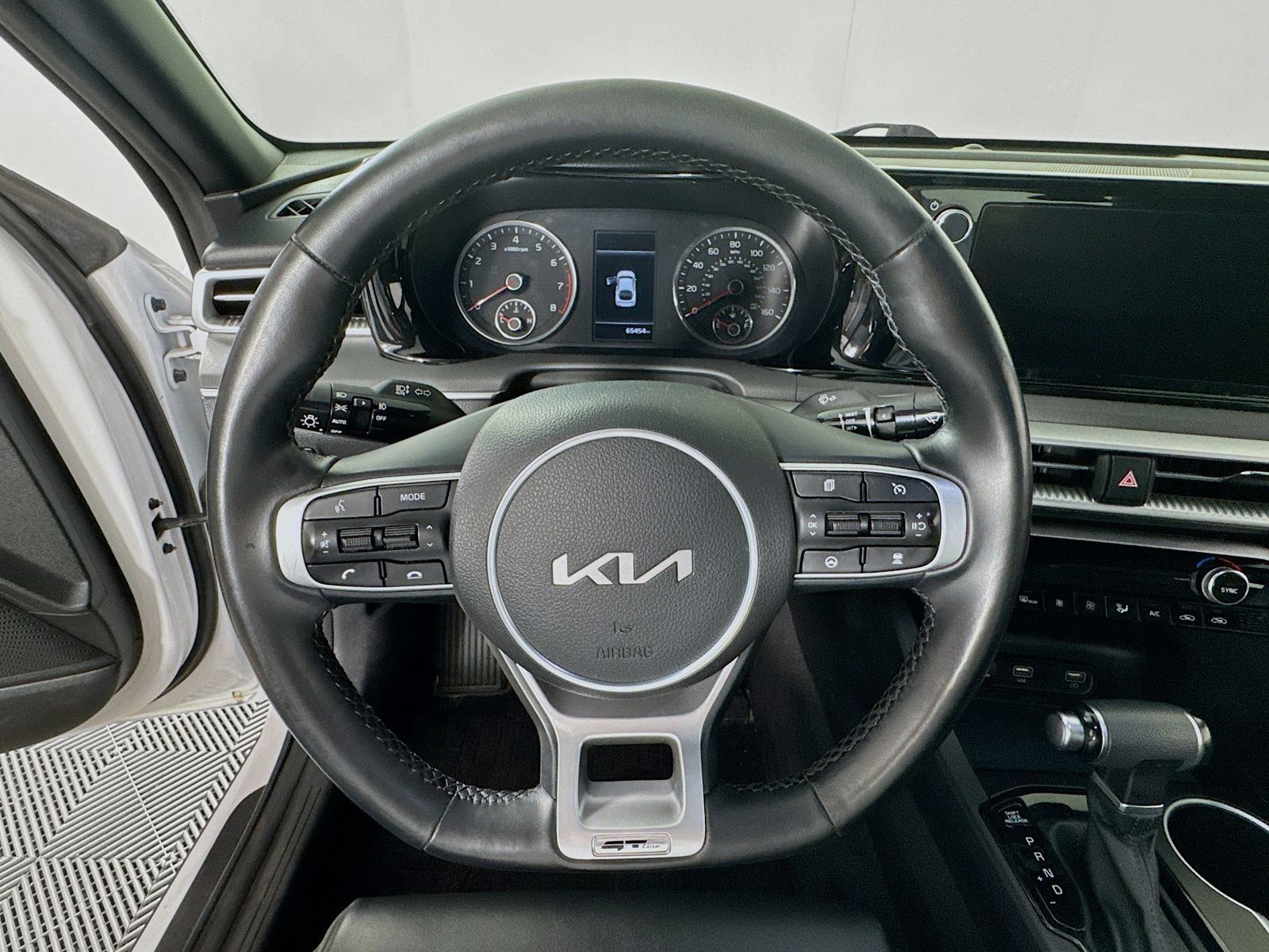 Used 2023 Kia K5 GT-Line AWD/4WD image 13