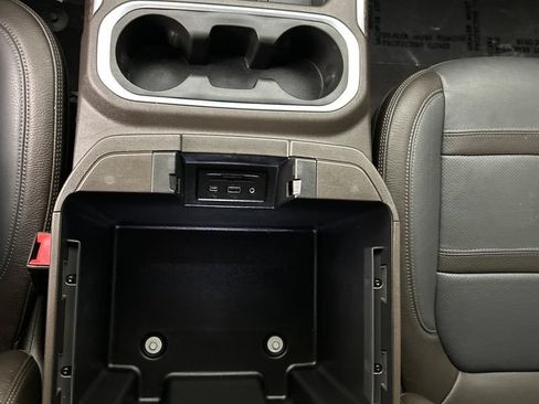 Used 2021 GMC Sierra 1500 Denali AWD/4WD image 16