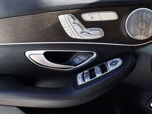 Used 2020 Mercedes-Benz C 300 Sedan w/ Premium Package image 40