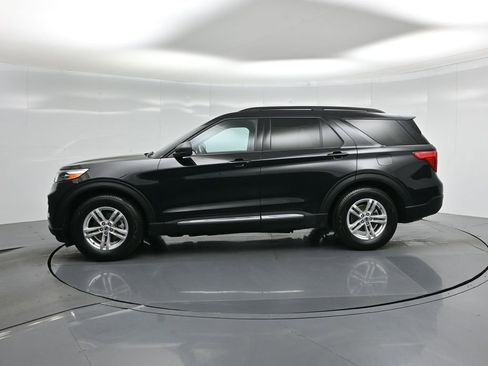 Certified 2022 Ford Explorer XLT image 30