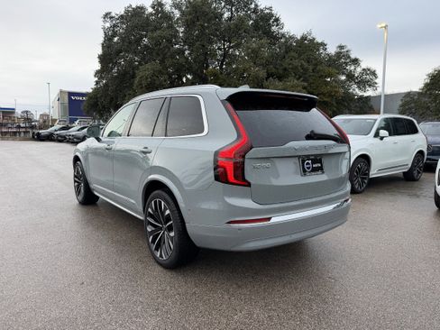 New 2026 Volvo XC90 T8 Plus image 4