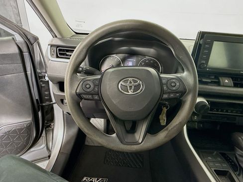 Certified 2022 Toyota RAV4 LE FWD image 12