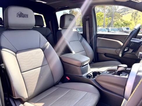 Used 2024 Chevrolet Colorado ZR2 w/ ZR2 Bison Edition AWD/4WD image 29
