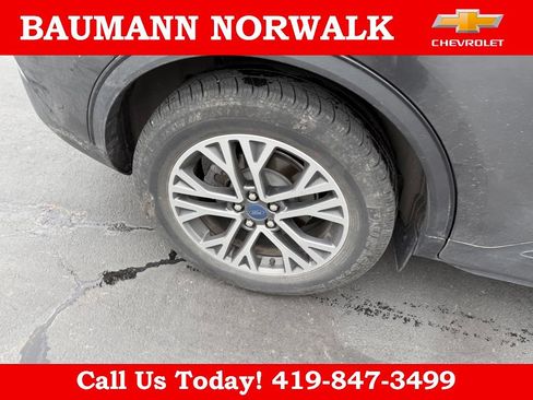 Used 2020 Ford Escape SEL FWD image 18