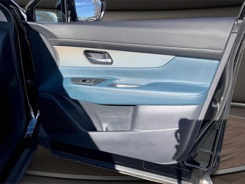 Certified 2025 Nissan Murano Platinum w/ Cargo Package image 22