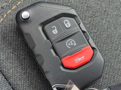 New 2026 Jeep Gladiator Sport image 35