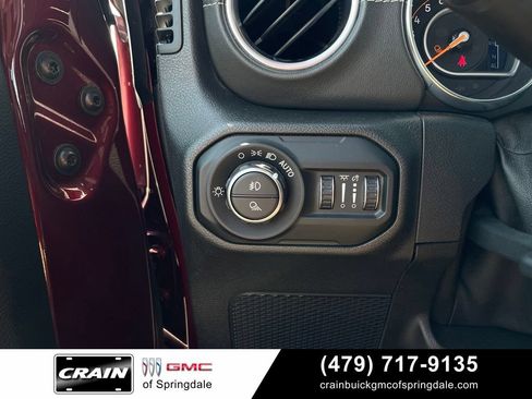 Used 2021 Jeep Gladiator Overland w/ Popular Equipment Package AWD/4WD image 12