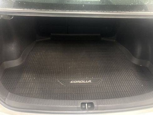 Certified 2021 Toyota Corolla LE image 11