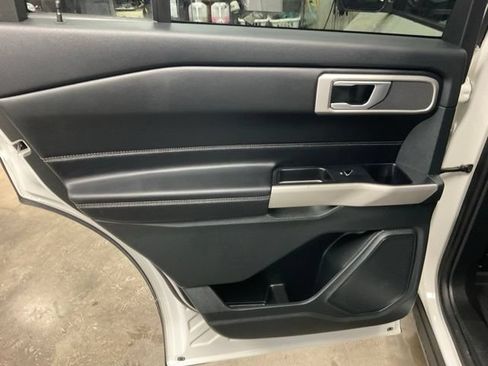 Used 2024 Ford Explorer XLT w/ Equipment Group 202A AWD/4WD image 14