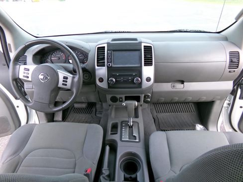 Used 2019 Nissan Frontier S RWD image 6