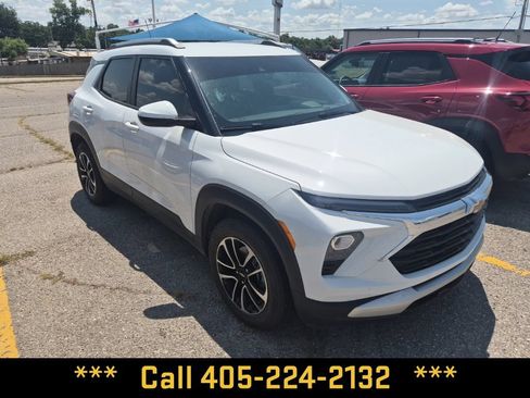 Used 2026 Chevrolet TrailBlazer LT w/ Driver Confidence Package FWD image 17