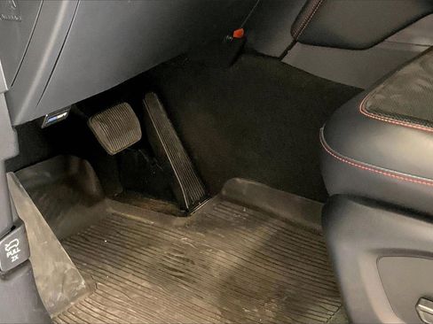 Used 2025 Ford Explorer ST image 22