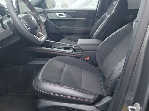 Used 2026 Ford Explorer ST AWD/4WD image 13