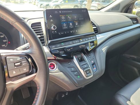 Used 2025 Honda Odyssey Sport-L image 25