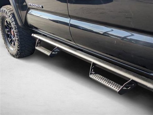 Used 2021 Toyota Tacoma TRD Off-Road w/ Technology Package image 24