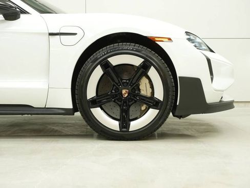 Certified 2026 Porsche Taycan Turbo GT AWD/4WD image 38
