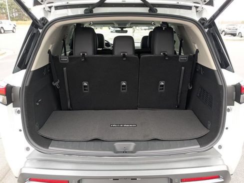 New 2026 Nissan Pathfinder SL AWD/4WD image 29