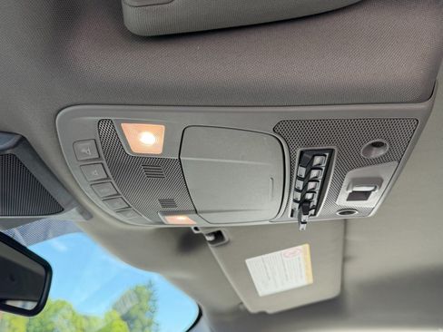 Used 2020 Ford F250 Lariat w/ Lariat Ultimate Package AWD/4WD image 30