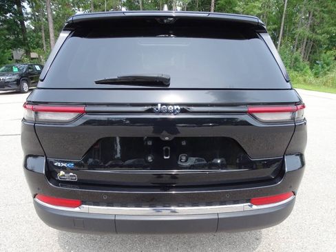 Used 2022 Jeep Grand Cherokee 4WD Limited 4xe w/ Rear Seat Video Group 1 image 11
