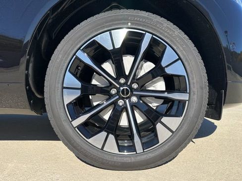 New 2026 Volvo XC60 B5 Plus w/ Protection Package Premier image 9